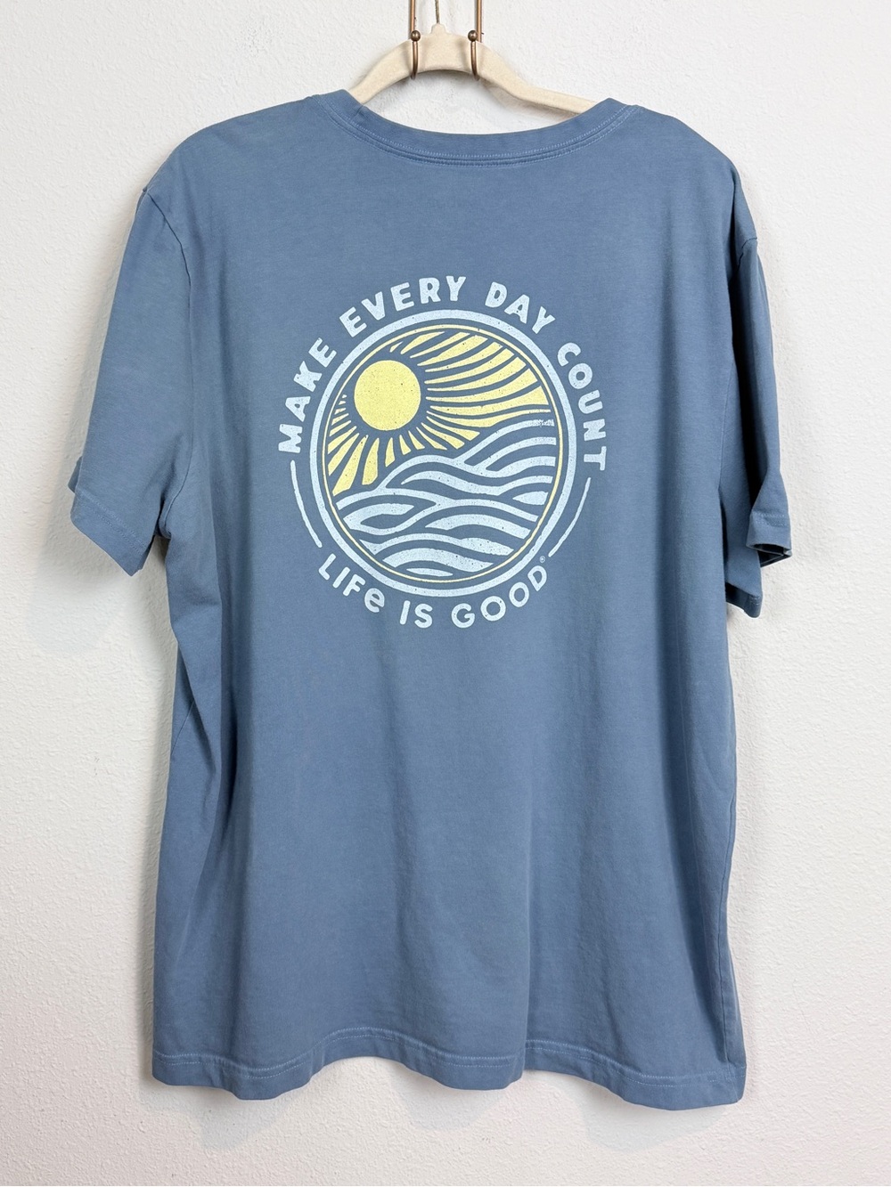 Life Is Good Make Every Day Count Blue T-Shirt XL